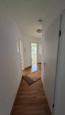 Flur vom Bad aus gesehen - 