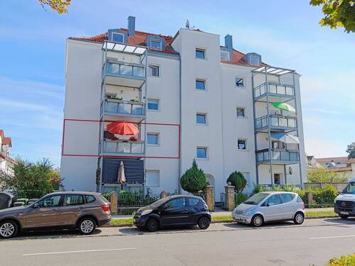 Gebäudeansicht - Ideal geschnittene 3-Zimmer-Wohnung in Augsburg-Lechhausen