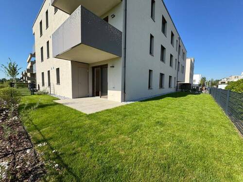 Großzügiger Garten - 3 Zimmer Etagenwohnung in Sindelfingen-Maichingen
