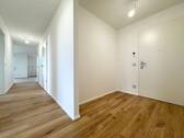 Eingangsbereich mit Platz für eine Garderobe - 