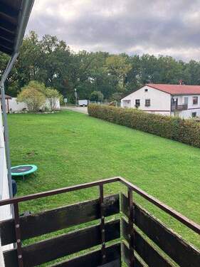 Blick vom Balkon - 3 Zimmer Etagenwohnung zur Miete in Dietersheim