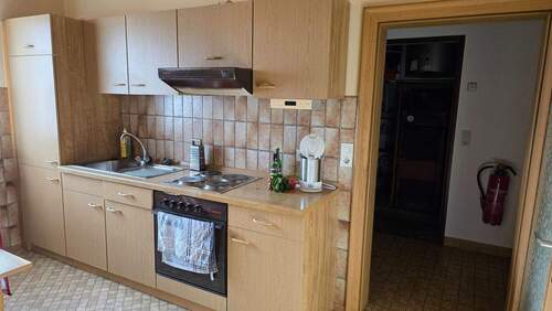 EG Küche mit Einbauküche - 