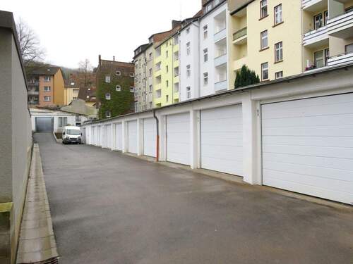 Garagenhof Hagen, Jägerstraße - 9 Einheiten! Vielseitiges Immobilienpaket in Hagen: Halle, Büro und Garagen im Komplettpaket.