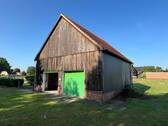 Scheune mit Garagen - 