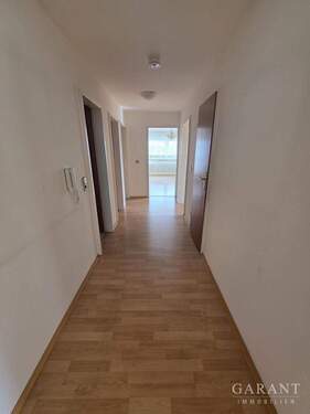 Flur zu allen Zimmern - 