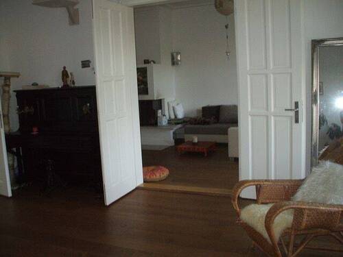 Blick ins Esszimmer - 