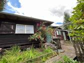 Gartenhaus mit Terrasse - 
