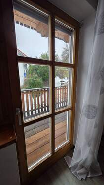 Sicht vom Wohnzimmer auf den Balkon - 