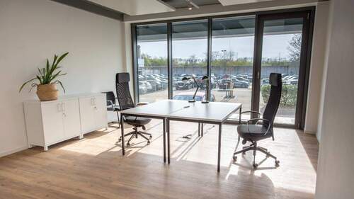 Büroraum 2 - Hochwertige, schöne coworking Büros mit professioneller Ausstattung - All-in-Miete