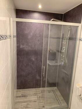 Ebenerdige Dusche - 3 Zimmer Etagenwohnung in Köln-Westhoven