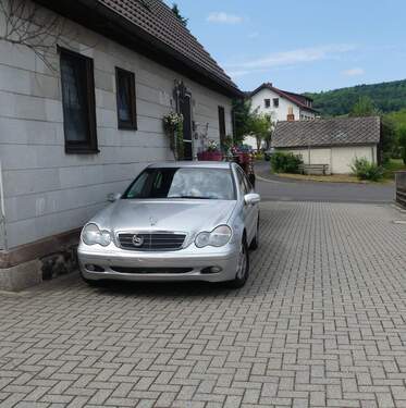 gepflasterte Auffahrt - 