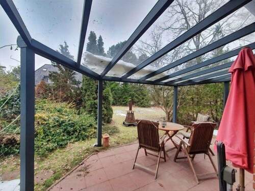 Glasüberdachte Südterrasse - 4 Zimmer Einfamilienhaus zum Kaufen in Hohen Neuendorf