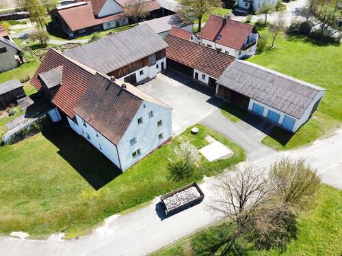 Außenansicht - Hofstelle in Godlricht mit Nebengebäuden