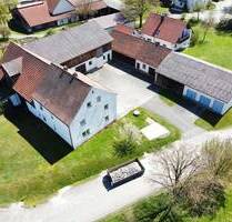 Hofstelle in Godlricht mit Nebengebäuden - Hahnbach