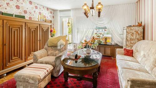 1. OG Wohnzimmer 1 - 