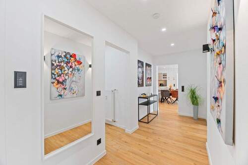 Flur - Neu sanierte 4 Zimmer Wohnung mit TG-Stellplatz in Bestlage von Hemsbach - Provisionsfrei