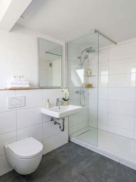 Badezimmer - 1 Zimmer Etagenwohnung in Hilzingen