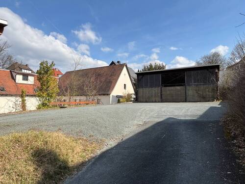 Nebengrundstück - Mehrfamilienhaus, Wohnhaus mit 90,00 m² in Kulmbach zum Kaufen
