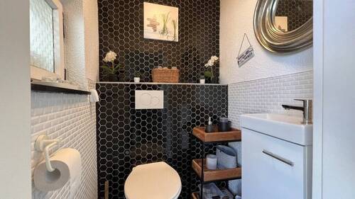 Gäste WC - 5 Zimmer Einfamilienhaus in Langerwehe