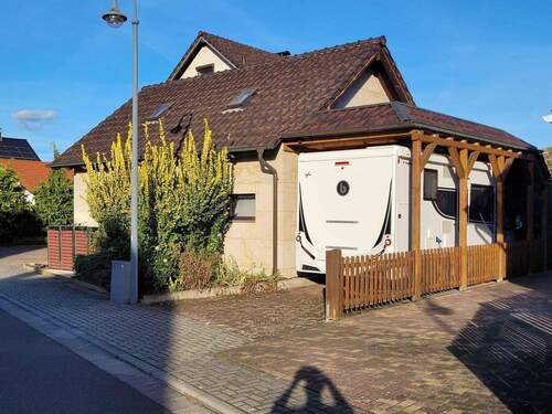 Carport - 1 Zimmer Mehrfamilienhaus, Wohnhaus zum Kaufen in Cottbus