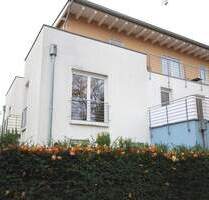 PROVISIONSFREI: Moderne 3-Zimmer-Wohnung mit Balkonidylle, Loggia und Tiefgarage in Hürth-Hermülheim PROVISIONSFREI: Moderne 3-Zimmer-Wohnung mit Balkonidylle, Loggia und Tiefgarage in Hürth-Hermülheim
