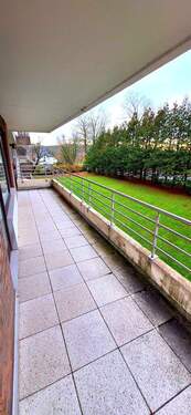 Umlaufender Balkon mit Ausblick - 