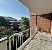 Gut geschnittene Etagenwohnung mit Tiefgaragenstellplatz - Neuss Grimlinghausen