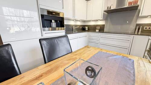 OG Küche - 6 Zimmer Mehrfamilienhaus, Wohnhaus in Oerlinghausen