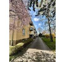 Frei zum März 2026! Charmante 3-Zimmer-Hochparterrewohnung in familienfreundlicher Lage - Dresden Niedersedlitz