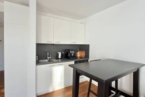 Komplett ausgestattete Pantry-Küche - Einfamilienhaus in Berlin zum Kaufen