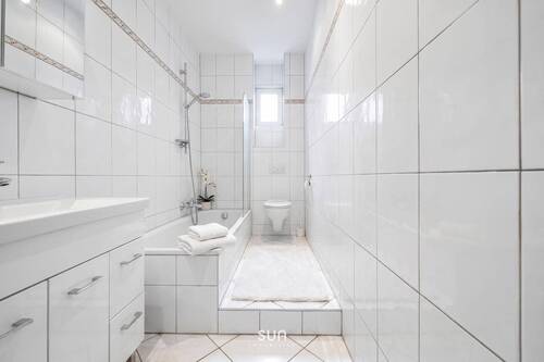 TAGESLICHTBADEZIMMER - 