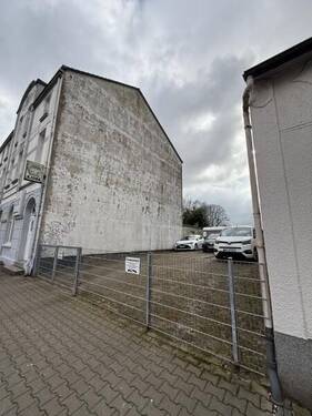 IMG_5362 - Attraktives Baugrundstück in begehrter Lage - Ideal für Ein- oder Mehrfamilienhaus (579 m² Grdfl.)