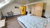 Schlafzimmer DG - 