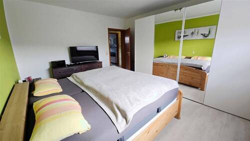 Schlafzimmer EG - 