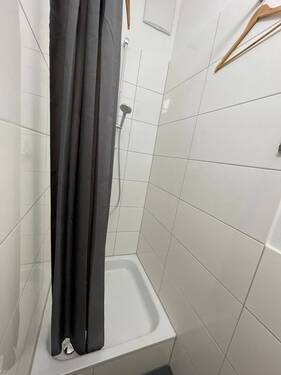 innen Teeküche-Dusche 2 .JPG - 