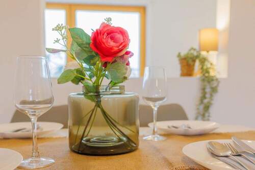 Wohlfühloase - Kernsanierte Dachgeschosswohnung in Ingolstadt-Haunwöhr - 5% AfA