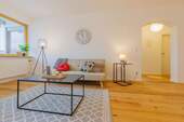 Wohnzimmer - 2 Zimmer Etagenwohnung zum Kaufen in Ingolstadt Haunwöhr