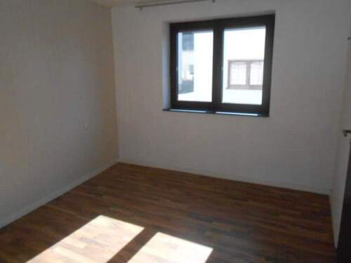 z.B. Schlafzimmer Erdgeschoss - 