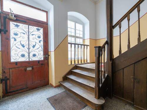 Treppenhaus - Mehrfamilienhaus, Wohnhaus mit 500,00 m&sup2; in Bamberg zum Kaufen