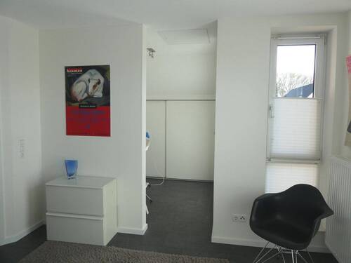 Blick in Ankleideraum - 