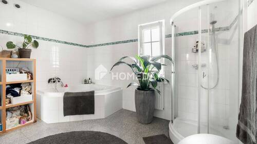 1. OG Badezimmer 1 - 