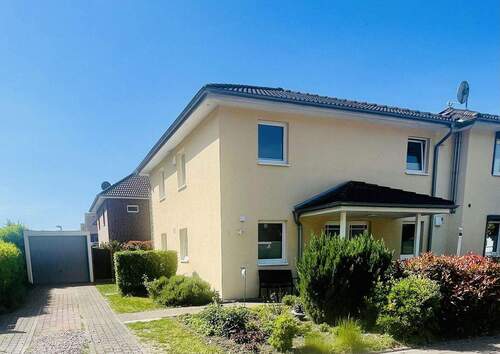 Außenansicht - 4 Zimmer Doppelhaushälfte zum Kaufen in Lüneburg
