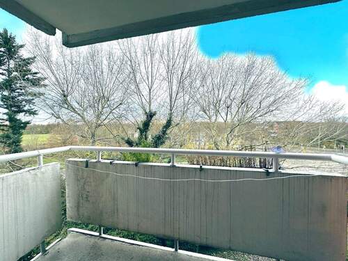 Balkon - Etagenwohnung mit 70,90 m&sup2; in Neuss zum Kaufen