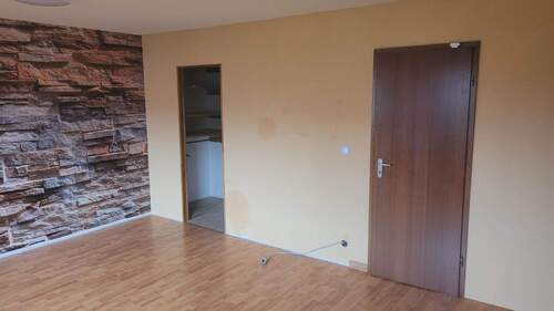 Schlafzimmer mit Ankleide - 