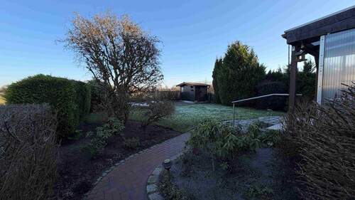 Grundstück - 4 Zimmer Einfamilienhaus in Kummerfeld