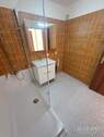 Badezimmer m. Dusche u. WA Platz - 