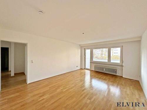 Bild 1 - ELVIRA - Haar, schöne und gut geschnittene 2,5-Zimmer-Erdgeschosswohnung mit Balkon und TG-Stellplatz