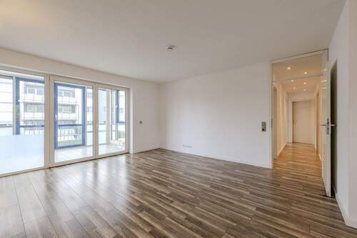 Wohn-/Esszimmer - Familientraum: 5 Zimmer in Pattonville!