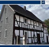 Einfamilienhaus mit Charakter und großem Grundstück - Altenburschla