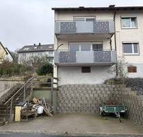 Großzügiges Einfamilienhaus mit Garten und Einzelgarage in Schonungen zu verkaufen!